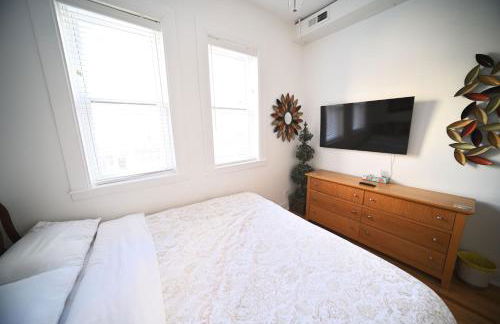 Stone Mansion Sleeps 10-20 Free TV & Parking - Foto 24