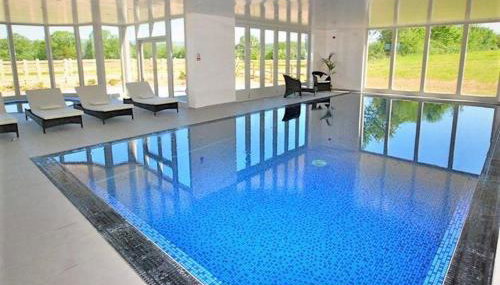 Luxury Barn near Wells - Pool, Gym - Foto 2, sunbed