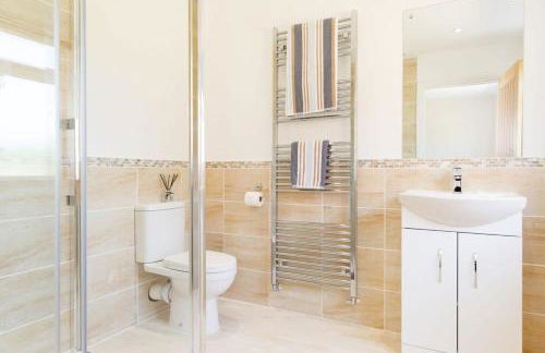 Countryside Bungalow for 4 Close to Beaches - Foto 44