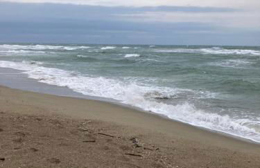 Bord de Mer Appartement face à la mer, lumineux, Grande terrasse, parking privé, climatisé - Foto 2