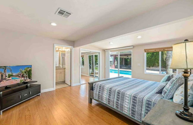 6BR Palm Springs Pool Home by ELVR -3097 - Foto 2