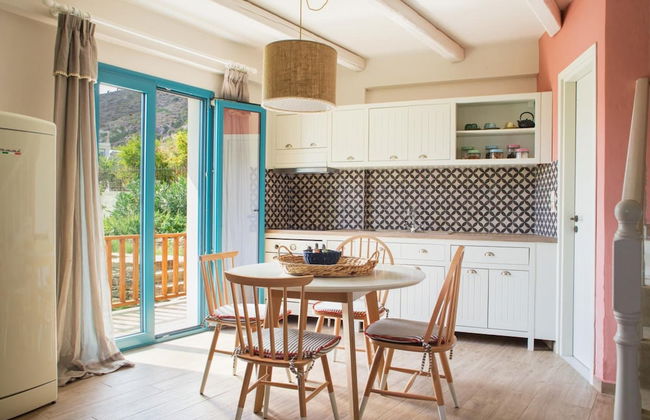 Anemoessa Luxury Villas - Photo 11