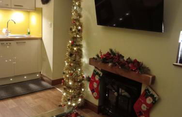 Larch Cottage Ruston with hot tub, dogs go free - Foto 39