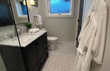 Casa 22 Luxury & Modern 3BD 2BA Home in Skokie - Photo 38