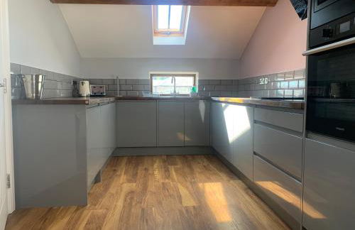 Cosy 2 Bed Apartment in central Kirkby Lonsdale - Photo 7