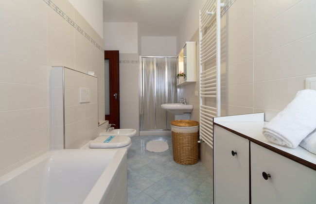 Mamma Ciccia Holiday Home - Lake Front Apartment - Foto 27