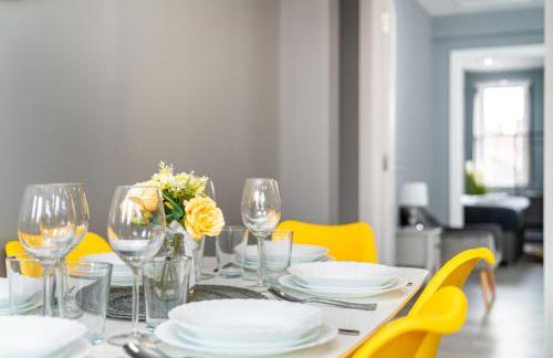 Elegant Flat Near Stonehenge, Amesbury Town Centre Smart TVs Netflix FREE PARKING - Foto 12