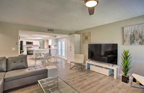 11 Mi to Holiday at Arboretum! Home with Hot Tub - Foto 12