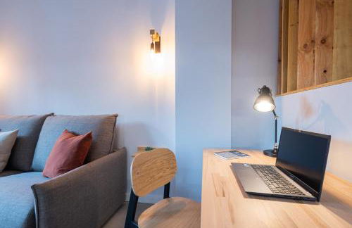 FLORIT FLATS - Stylish Valencia Ceramic Apartments with Free Bicycles by the Joaquin Sorolla Station - Photo 55