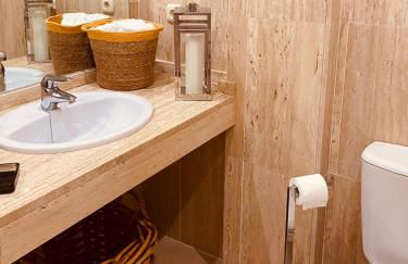 Lagos de Santa María Luxury Apartment Isabel - Photo 28