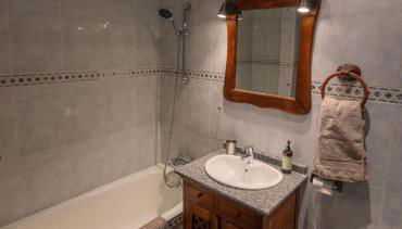 Sopelana pueblo muy cerca de la playa ideal para surfistas y familias. - Foto 2