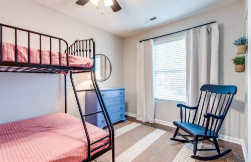 Walnut St, Charming, 3bed, 2bath - Photo 34