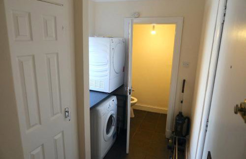 Beach & City Access - 2 Floors, Full Kitchen, Free Parking - Foto 23