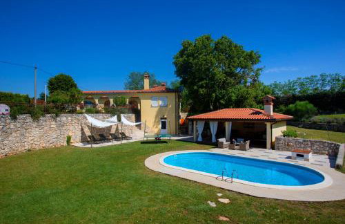 Romantic Villa Green Sky with Pool and Garden - Foto 40