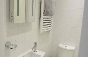 Apartment with Roof Terrace - Centre of Yarmouth - Photo 16