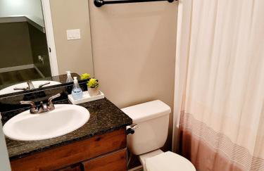 Cedar Getaway - Hot Tub, Private Sauna, Pool-Pong! - Foto 21