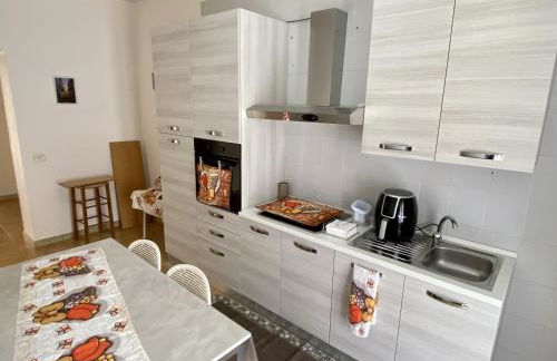 Favorito's Residence - Photo 9