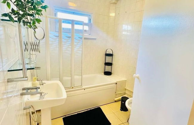 Captivating 2-bed Apartment in Clapham - Foto 8