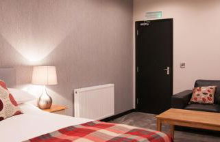 Rooms @ Number Six - Photo 50