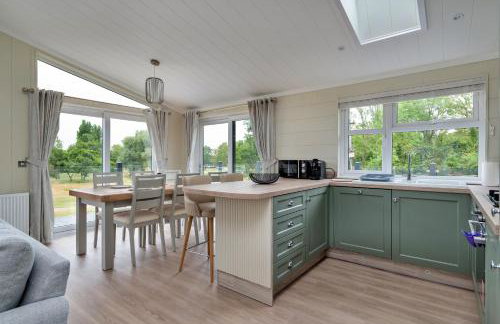 Finest Retreats - Cambridge Luxury Lodge - Foto 9