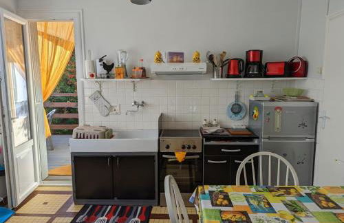 Charmant appartement avec terrasse et jardin, idéal pour 4 personnes, à Barbezieux - FR-1-653-196 - Foto 9