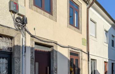 Host Wise - Elegant Colorful House w Private Terrace - Foto 31