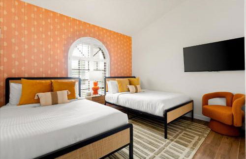 Lazy River Luxe 6 BR Sleeps 16 Pickleball Hot Tub - Foto 42