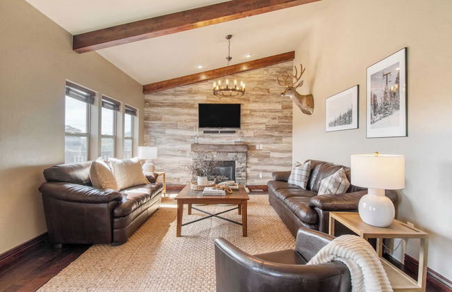 Lucky Bill by Avantstay Lake Views, 15mins to Park City Mtn - Photo 1