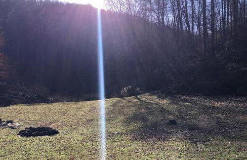 Stunning Getaway Cabin with Expansive Decks near Huntington, West Virginia - Foto 22