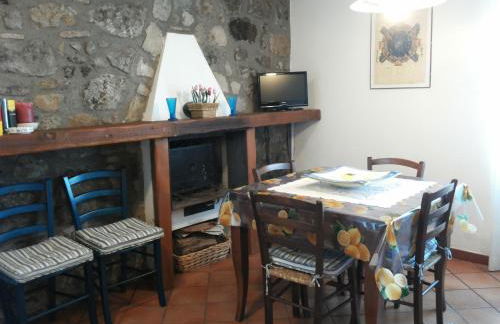 Blue House Near Bagnoregio-overlooking the Umbrian Mountains and Tiber Valley - Foto 59