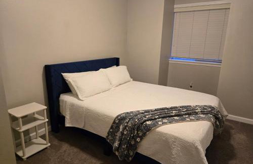 Spacious 5BR Walk to Wild Waves! - Foto 9