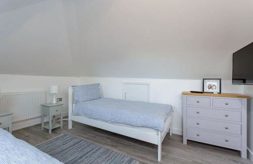 Modern Seaside House with Hot Tub - Foto 36