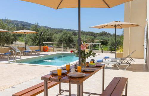 Villa Olga-Private Pool Escape near Rethymno - Foto 1