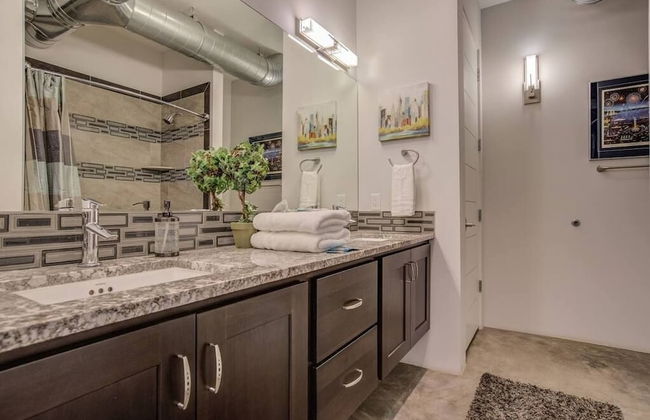 4BR Modern Marvel Downtown Custom Private Balcony - Foto 20