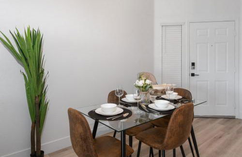 Comfy 2BR-Pool, Yoga Rm, Gym, Cabanas, BBQ,Prkng - Foto 8