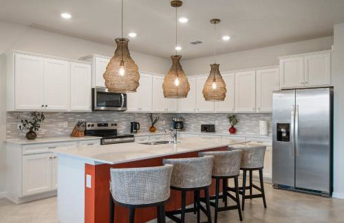 New 10-bedroom Luxury Retreat, Private Pool and Spa, Near Disney and Orlando - Foto 19