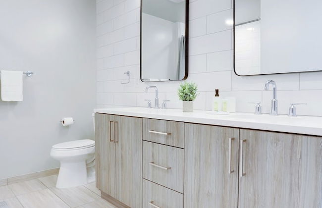 Bright Apartment with Great Amenities - Foto 31