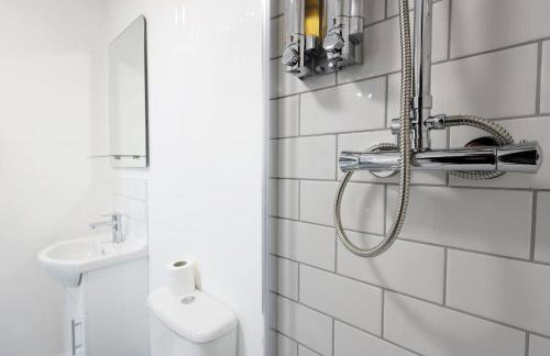 New Lodge Studios with Full Kitchen and Parking - Foto 51