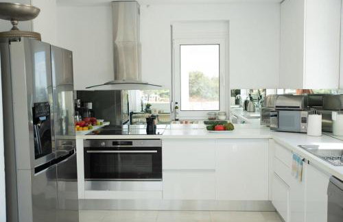 Seafront Luxury Escape With Infinity Pool - Foto 24