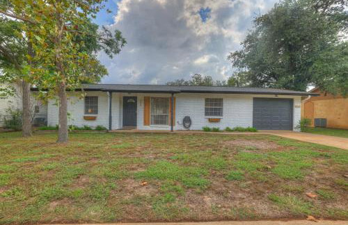 Elegant and Stylish Glenmoor Abode - 5 min to Town - Foto 28
