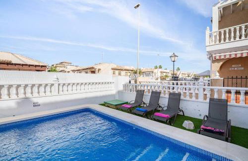 Luxury Villa - Large Private Pool - Cabo Roig Strip - Foto 19