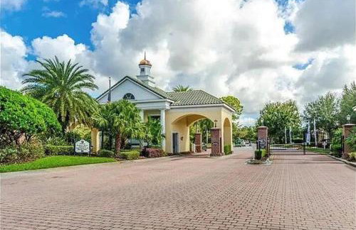 An Incredible Vacation Home with Saltwater Pool! - Foto 8