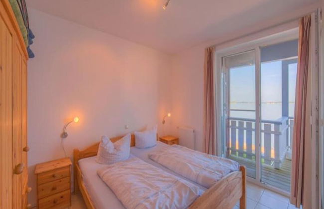 Apartment in Schrocken Near Ski Arlberg - Photo 4