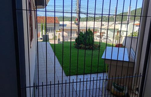 Casa 4 Quartos garagem 3 carros, churrasqueira e ar condicionado, - Foto 11