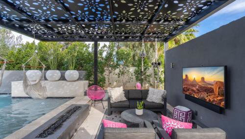 Elegant Phoenix Getaway w Pool and Spa Heating - Foto 3