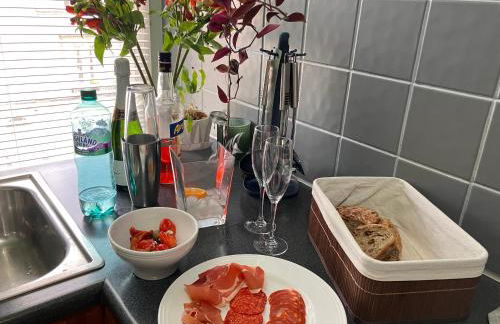 Elegant well appointed maisonette 105m2 - Foto 23