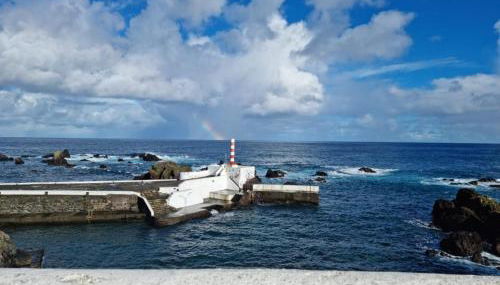 "Apartamentos do Farol" com vista para o mar - Foto 4