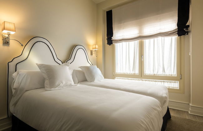 Casa de Triana Luxury Suites by Casa del Poeta - Photo 15