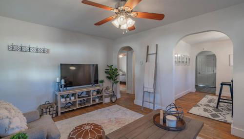 Lodge On Landess - Photo 4