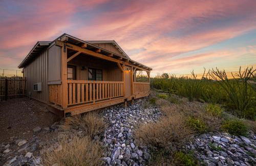 Miners Cabins #1 - Two Double Beds and Private Balcony - Foto 16